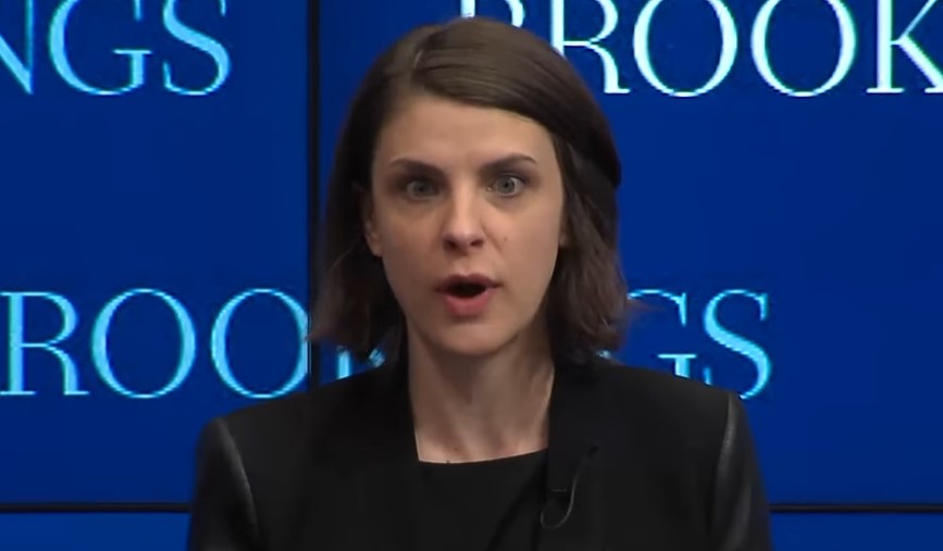 CNN analyst raises eyebrows for urging Twitter followers to 'help